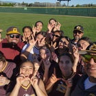 Gunderson Grizzlies Girls Varsity Softball Spring 25-26 team photo.