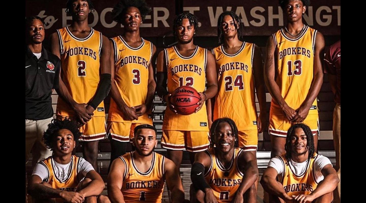 Roster - Booker T. Washington Mighty Bookers (Norfolk, VA) Varsity  Basketball 21-22